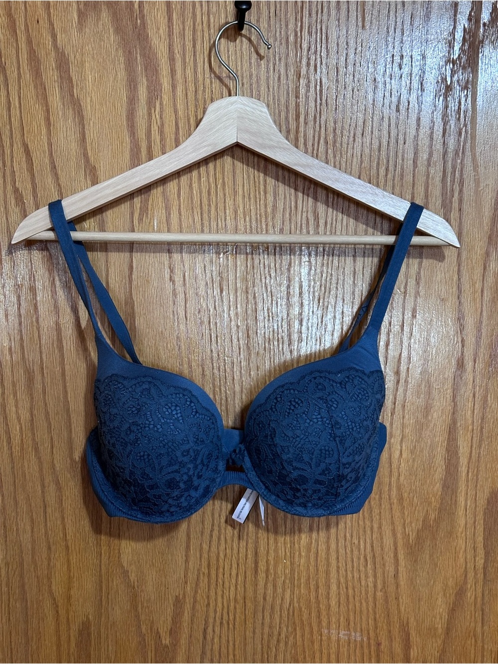 Victoria's‎ Secret Body by Victoria Lace Push-Up Bra in Dark Blue s 32DD